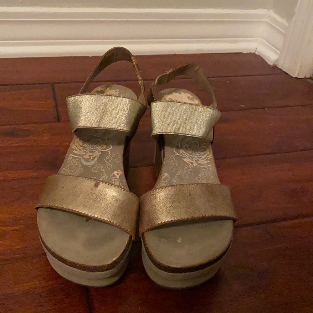 OTBT Gold Wedges